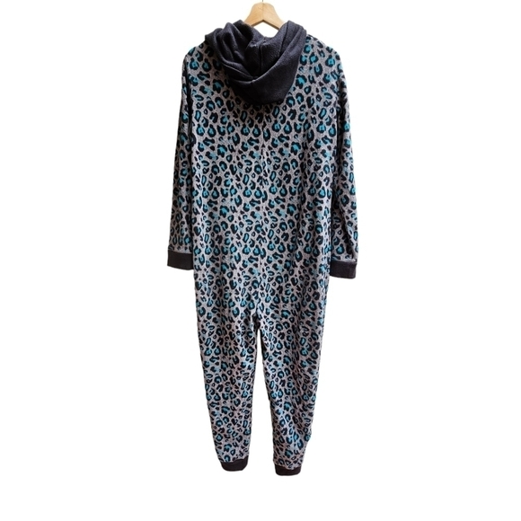 Cuddl Duds Onesie Pajamas in Grey and Turquoise Cheetah Print, Size Small - Picture 2 of 6